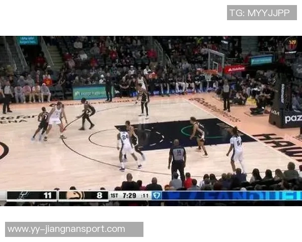 卡斯尔表现出色25分钟内高效砍下16分9助攻仅1次失误助力球队胜利