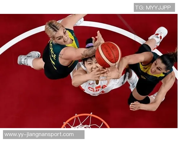 追梦精神：库明加以微笑迎接挑战展现团队合作的真谛